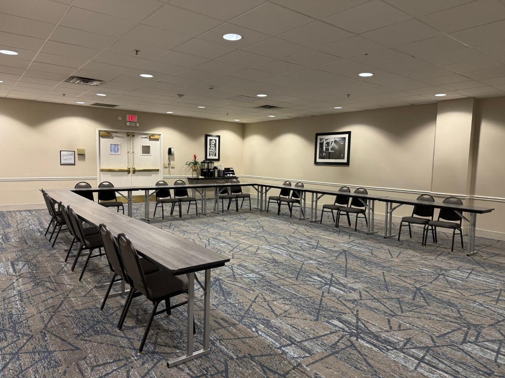 Holiday Inn Express Nashville-Downtown - Broadway By Ihg Dış mekan fotoğraf