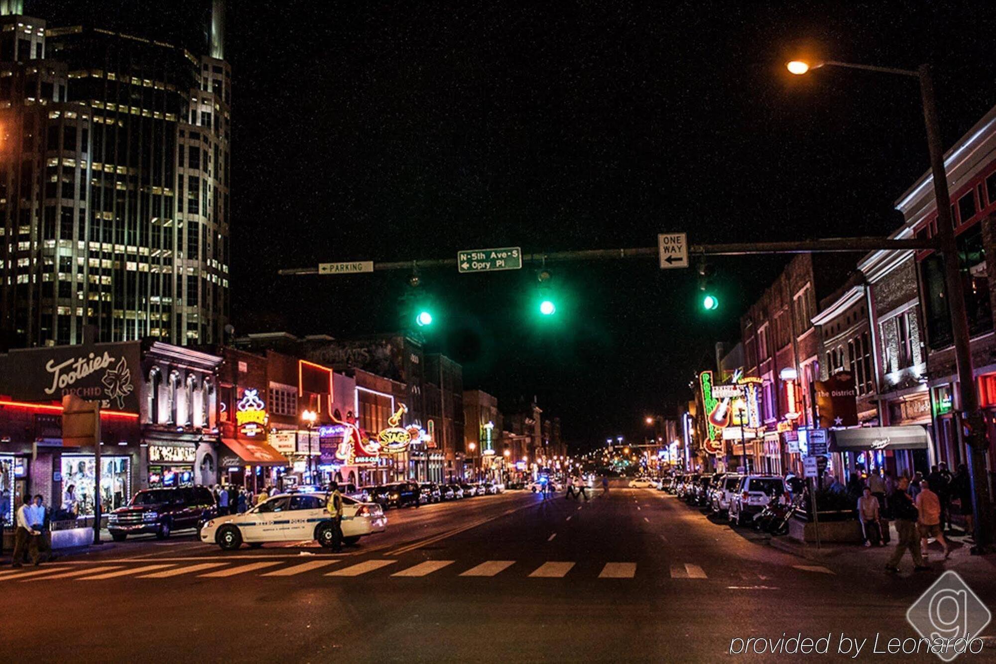 Holiday Inn Express Nashville-Downtown - Broadway By Ihg Dış mekan fotoğraf